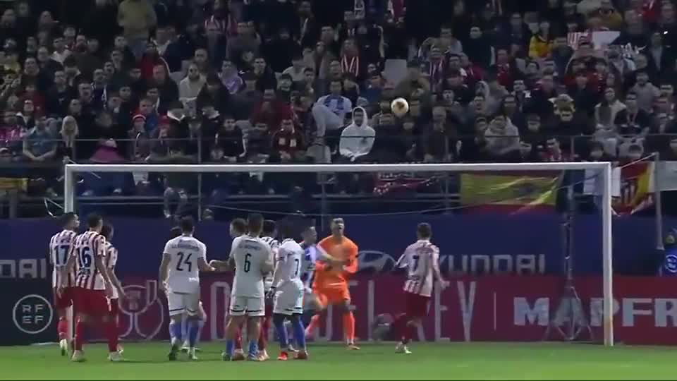 最难对付的对手？维尔茨：也许是麦卡，上赛季的交手真的很难